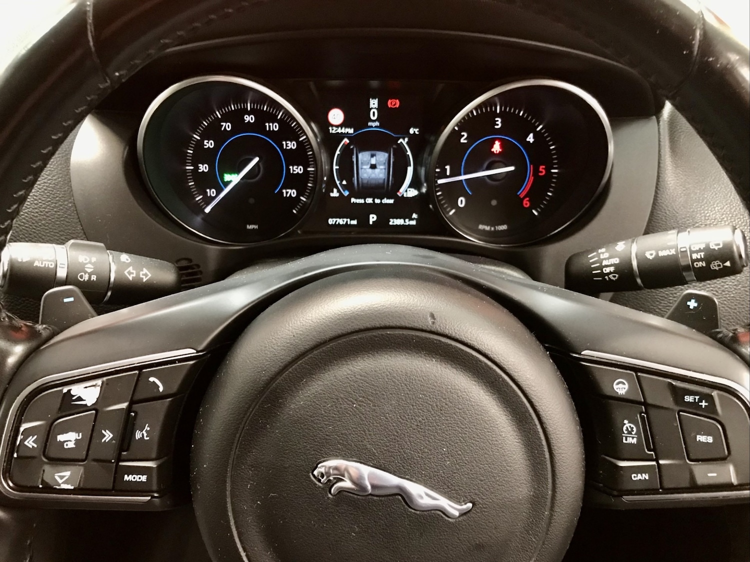 Used Jaguar F-Pace 2016 for sale - 77019186: Photo 8