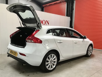Used Volvo V40 2014 for sale - 78900507: Photo