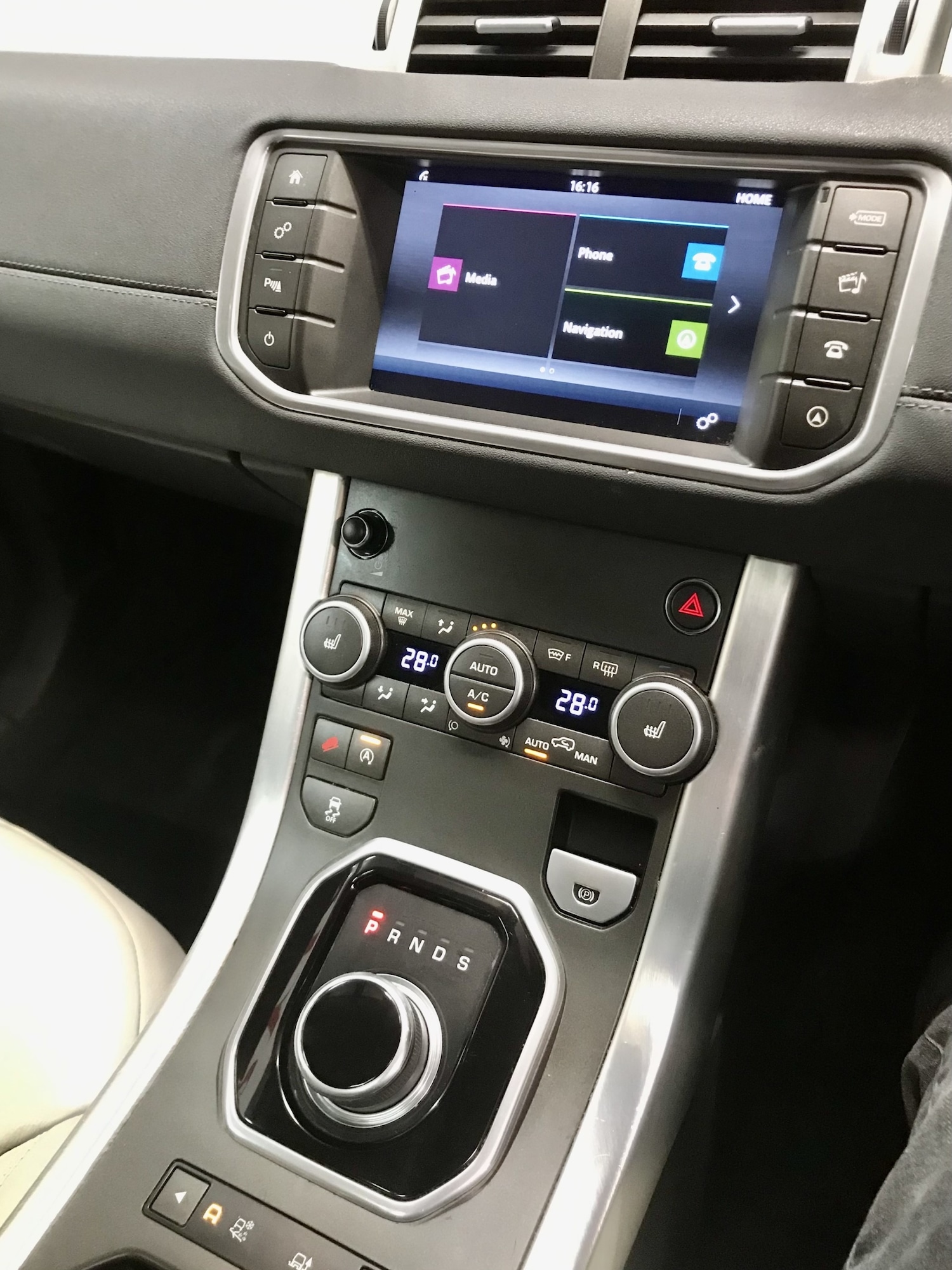 Used Land Rover Range Rover Evoque 2016 for sale - 77803703: Photo 11