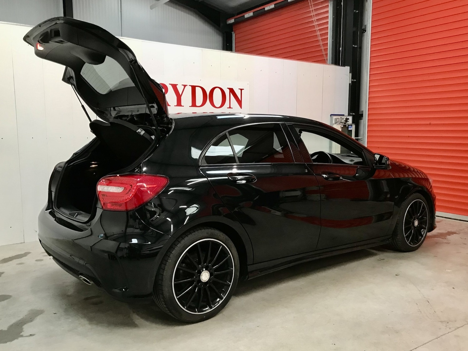 Used Mercedes-Benz A-Class 2015 for sale - 77778616: Photo 4