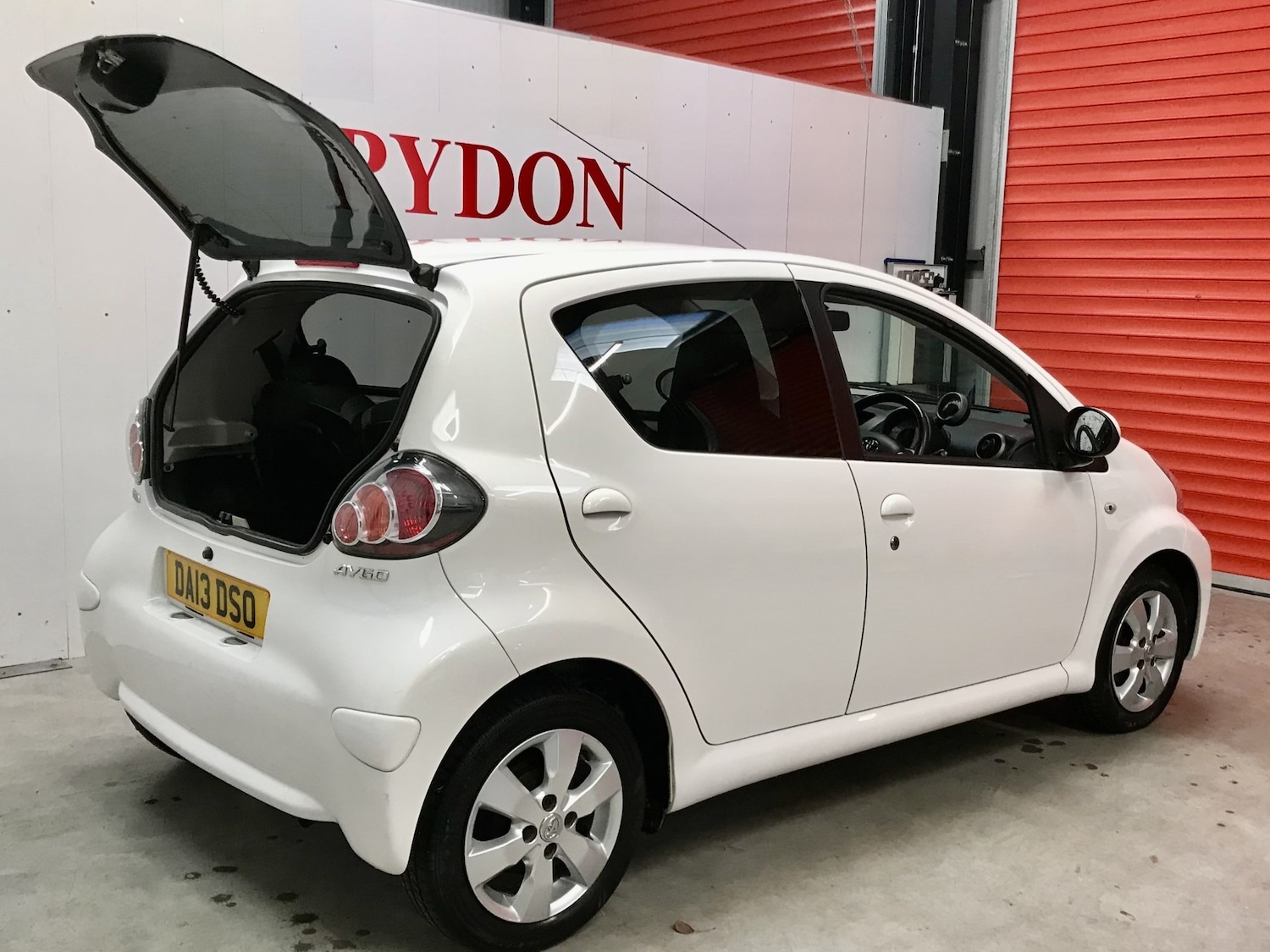 Used Toyota AYGO 2013 for sale - 77045695: Photo 4