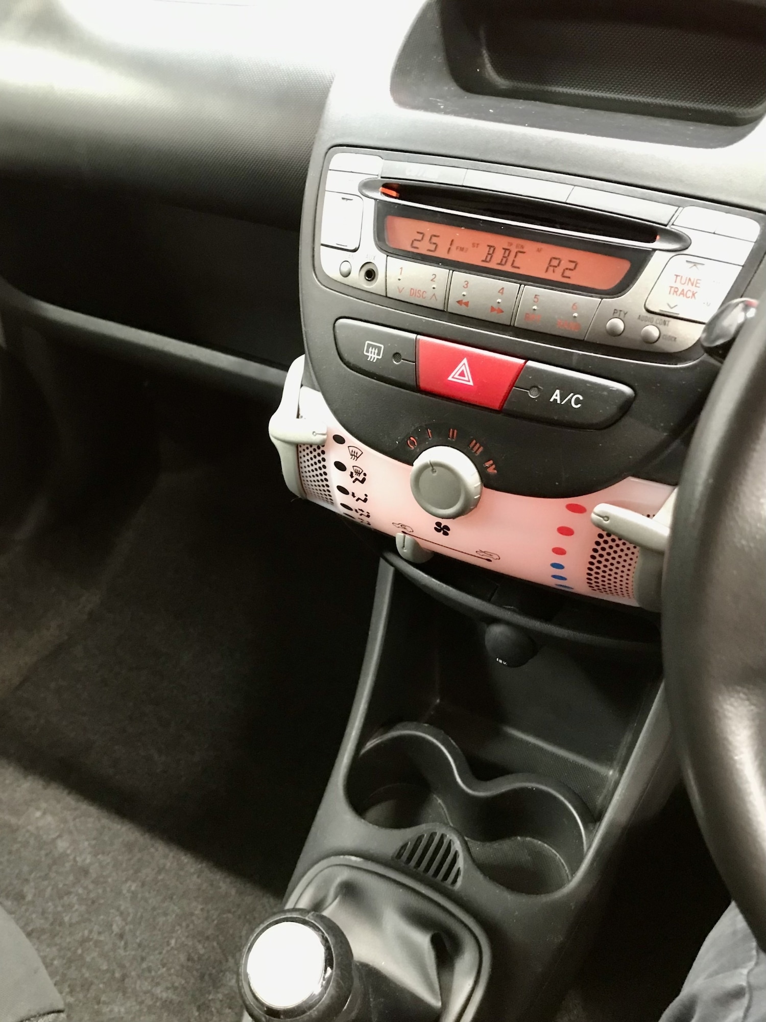 Used Toyota AYGO 2013 for sale - 77045695: Photo 9