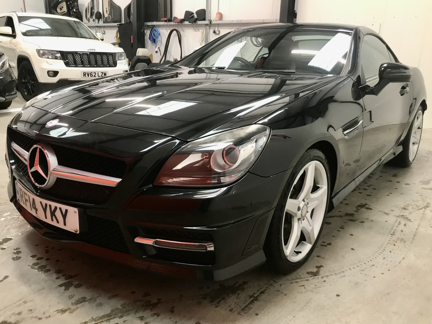 Used Mercedes-Benz SLK 2014 for sale - 78064950: Photo 3