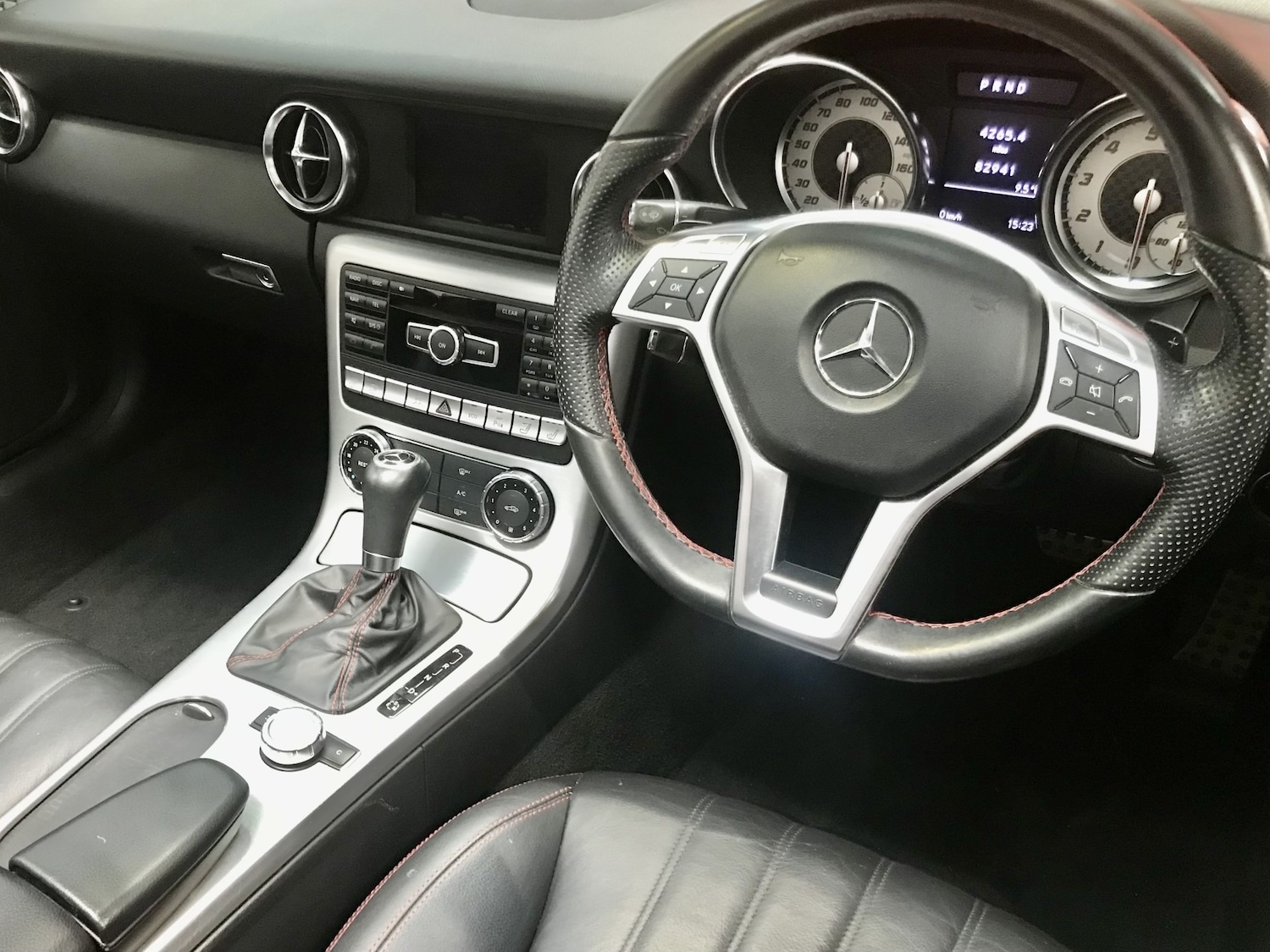 Used Mercedes-Benz SLK 2014 for sale - 78064950: Photo 9