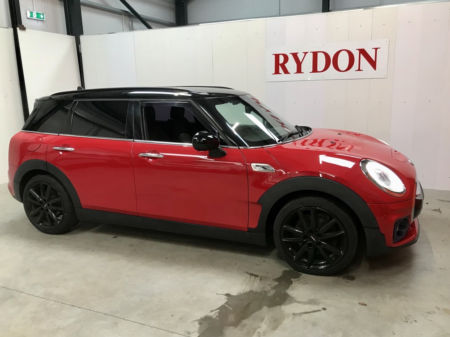 Used MINI Clubman 2017 for sale - 77663057: Photo 1