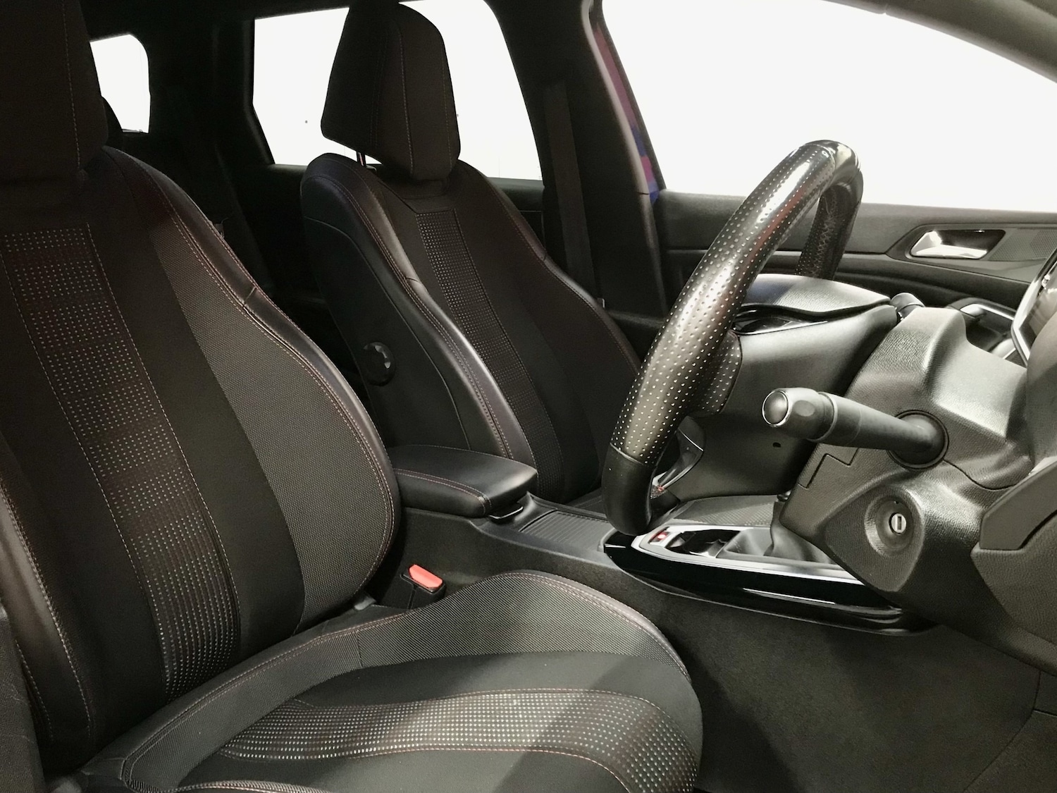 Used Peugeot 308 2016 for sale - 76402002: Photo 6