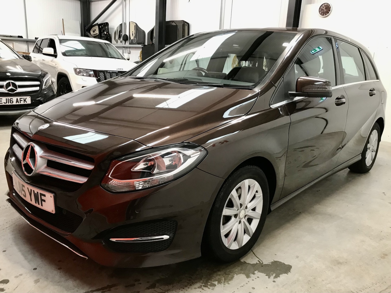 Used Mercedes-Benz B Class 2015 for sale - 77778549: Photo 2