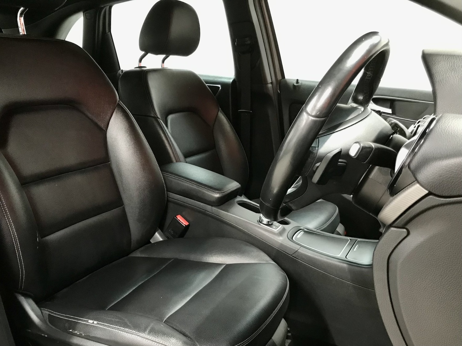 Used Mercedes-Benz B Class 2015 for sale - 77778549: Photo 6