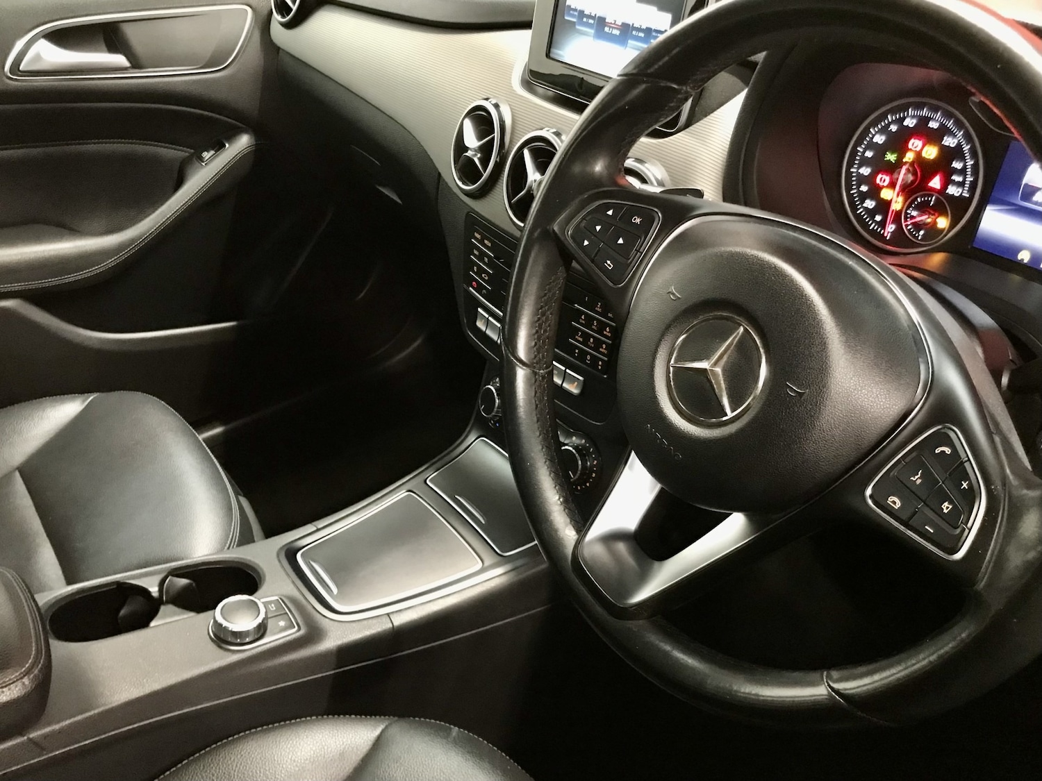 Used Mercedes-Benz B Class 2015 for sale - 77778549: Photo 7