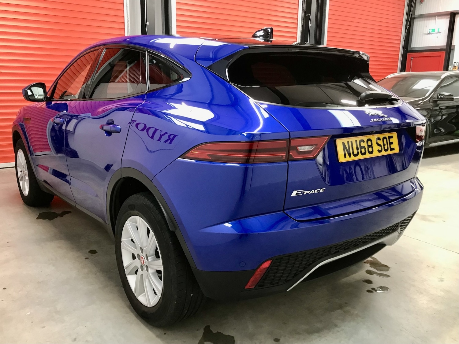 Used Jaguar E-Pace 2018 for sale - 76382828: Photo 3