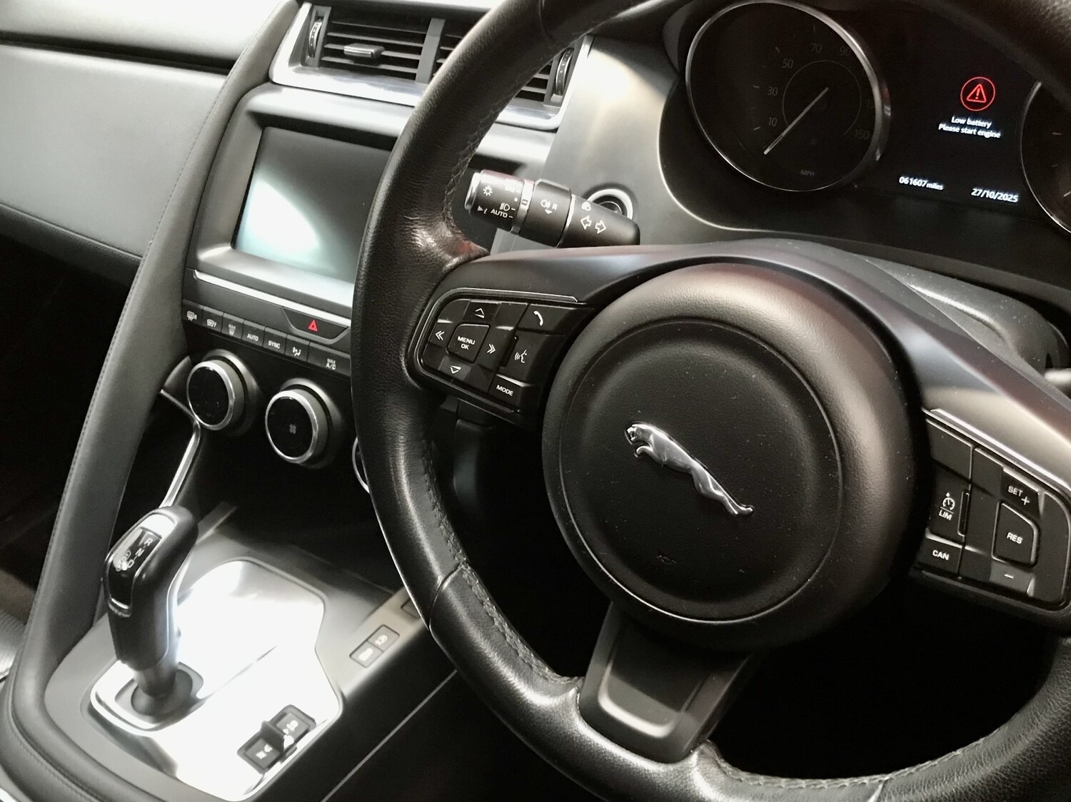 Used Jaguar E-Pace 2018 for sale - 76382828: Photo 7