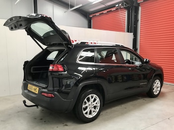 Used Jeep Cherokee 2015 for sale - 78523452: Photo