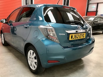 Used Toyota Yaris 2012 for sale - 76300841: Photo