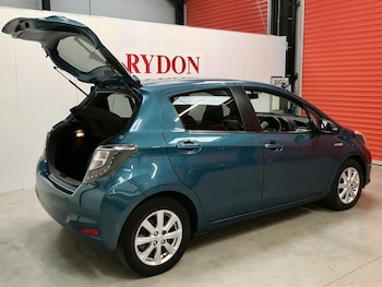 Used Toyota Yaris 2012 for sale - 76300841: Photo