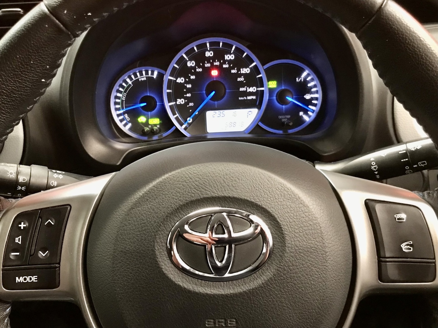Used Toyota Yaris 2012 for sale - 76300841: Photo 8