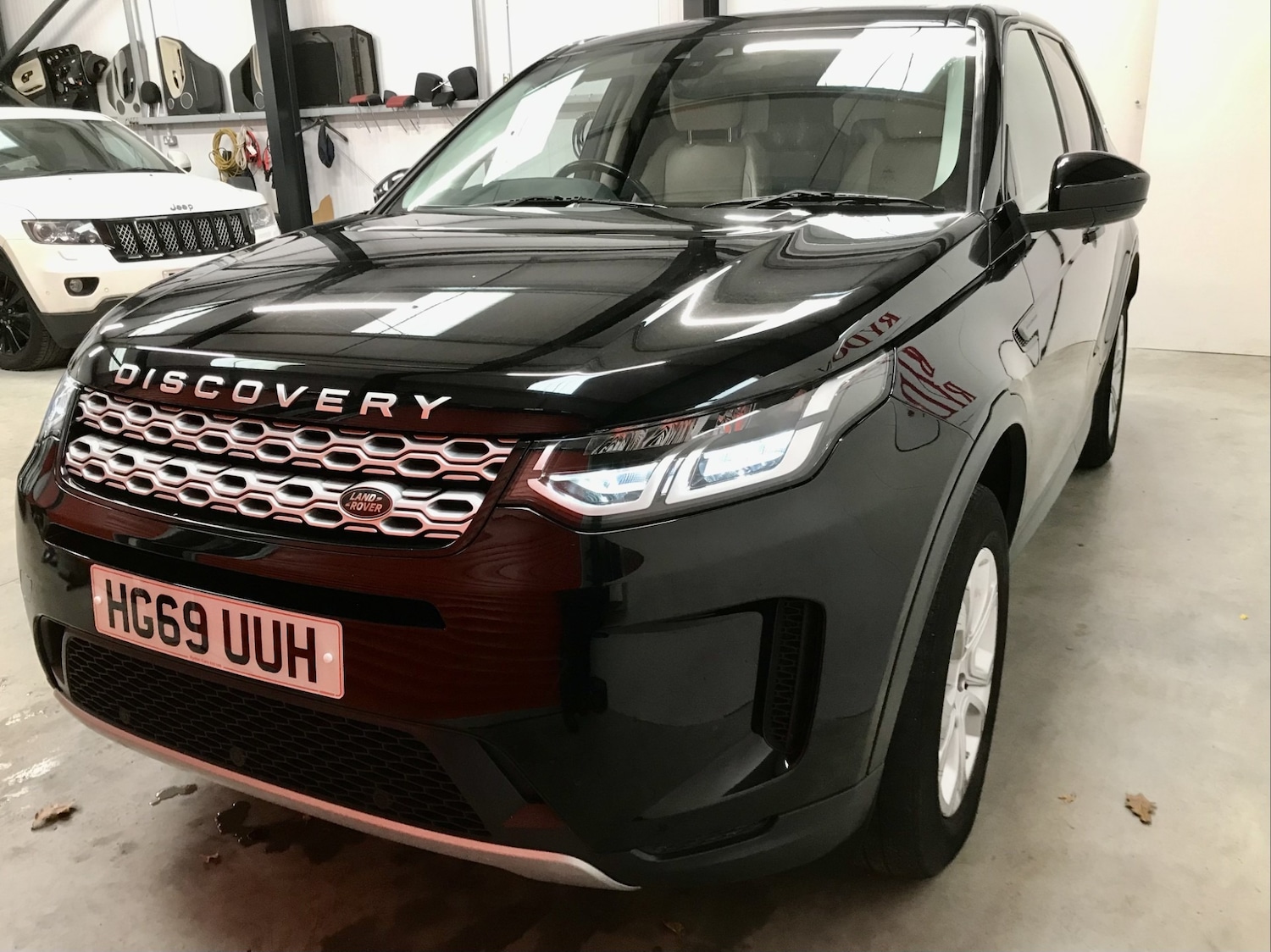 Used Land Rover Discovery Sport 2020 for sale - 76414989: Photo 2