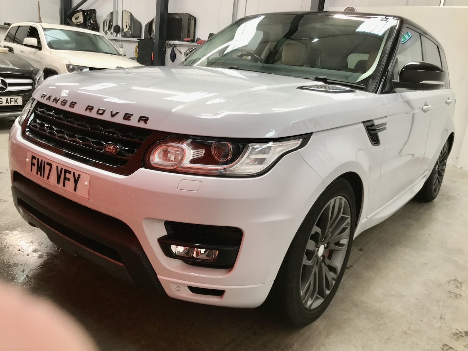 Used Land Rover Range Rover Sport 2017 for sale - 77562972: Photo 2