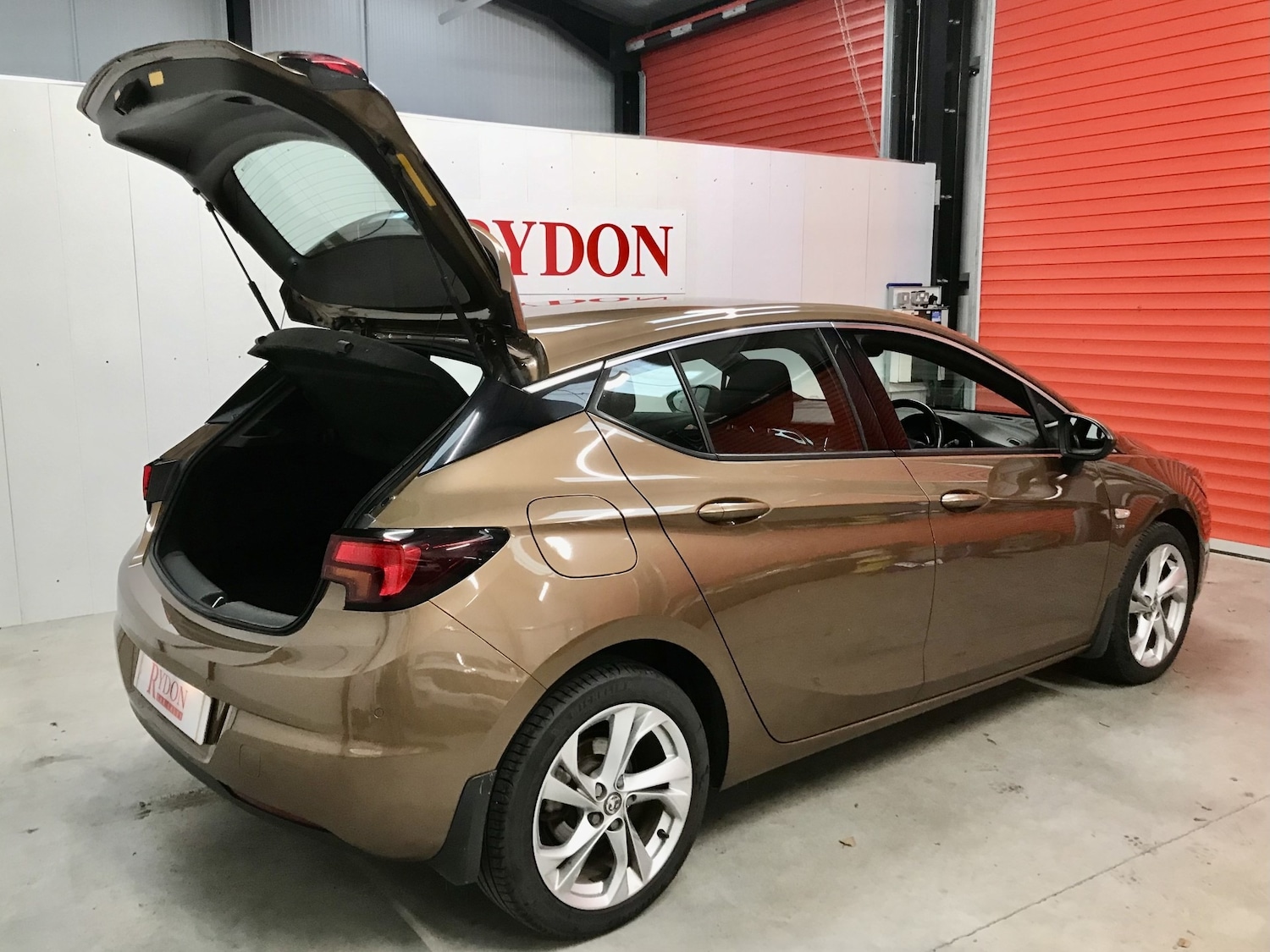 Used Vauxhall Astra 2016 for sale - 77058708: Photo 4