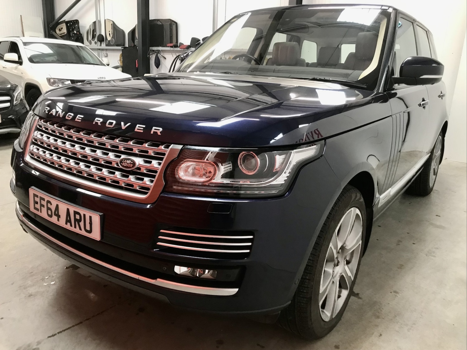 Used Land Rover Range Rover 2014 for sale - 77639639: Photo 2