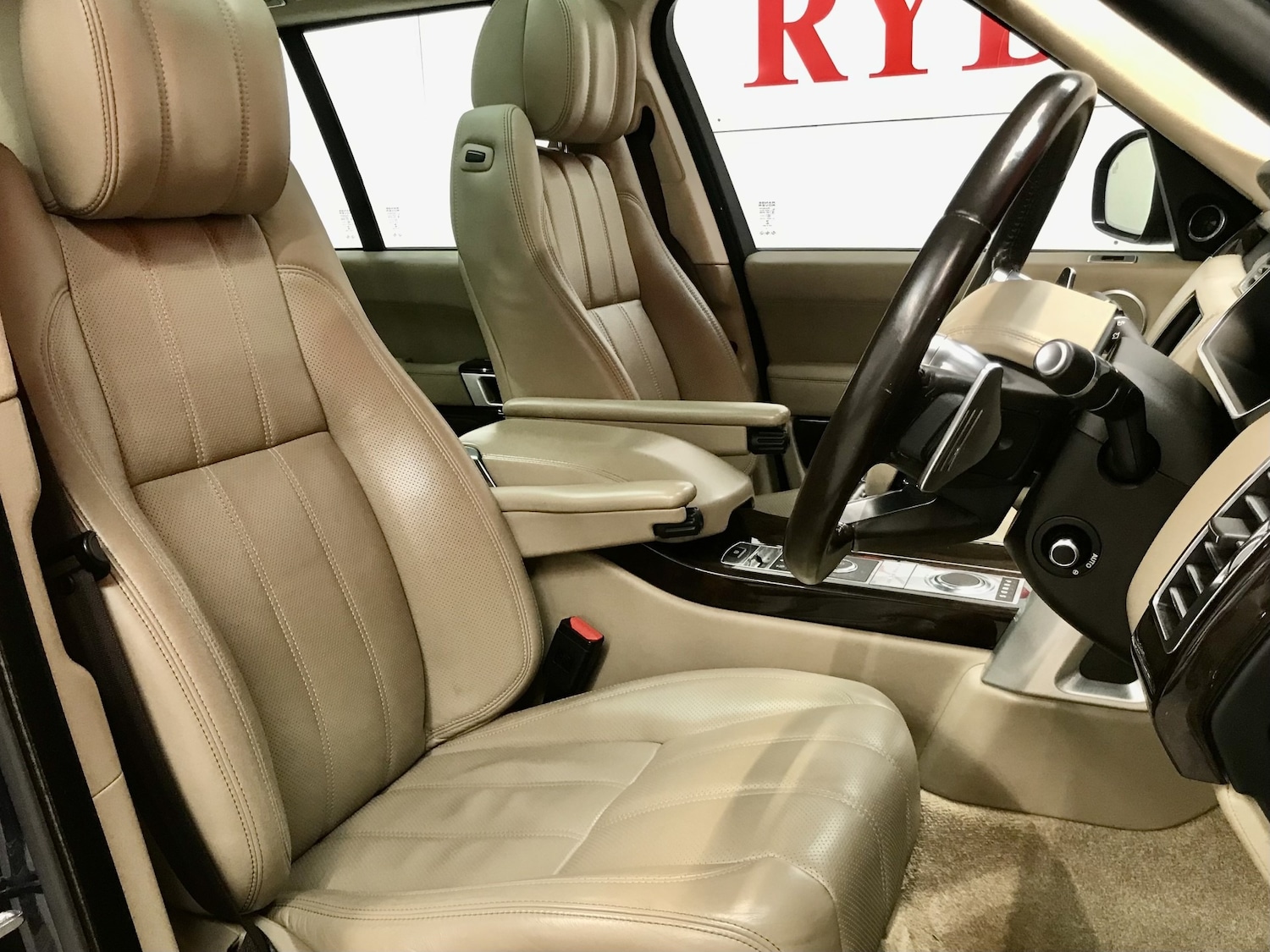 Used Land Rover Range Rover 2014 for sale - 77639639: Photo 7