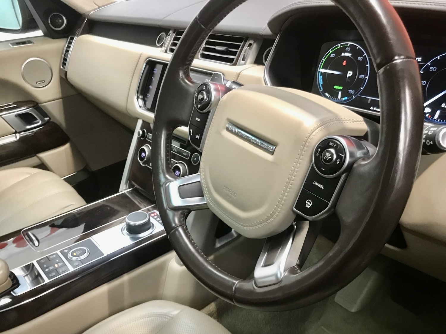 Used Land Rover Range Rover 2014 for sale - 77639639: Photo 8