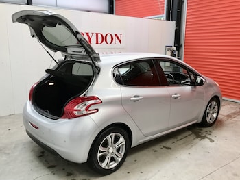 Used Peugeot 208 2012 for sale - 75714338: Photo