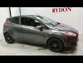 2015 (15) - 1.25 82 Zetec 3door