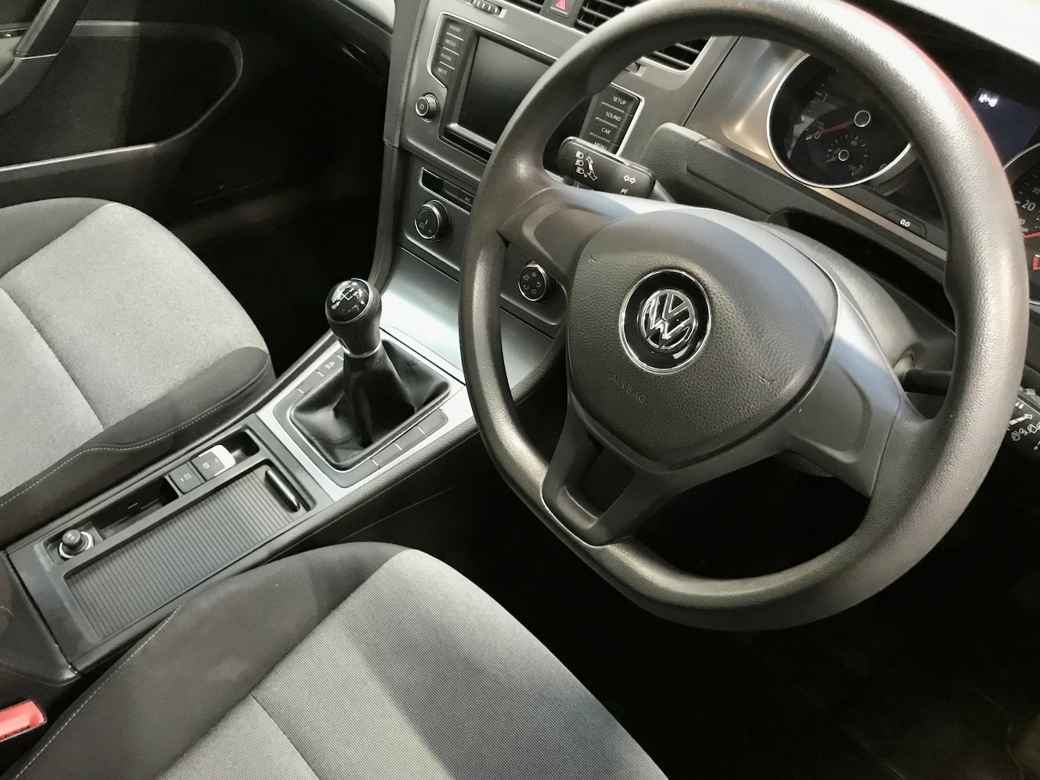Used Volkswagen Golf 2016 for sale - 77567760: Photo 7