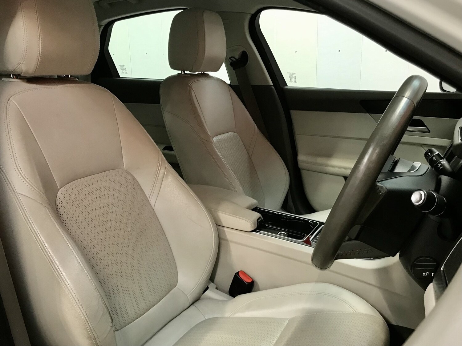 Used Jaguar XF 2018 for sale - 77297165: Photo 6