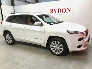 2016 - 2.2 Multijet 200 Overland 5door Automatic