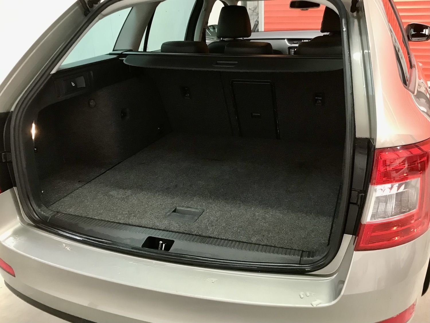 Used Skoda Octavia 2015 for sale - 76404479: Photo 11