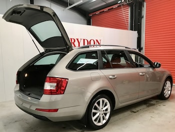 Used Skoda Octavia 2015 for sale - 76404479: Photo