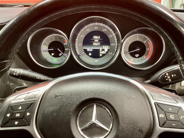 Used Mercedes-Benz CLS 2011 for sale - 70122523: Photo 7