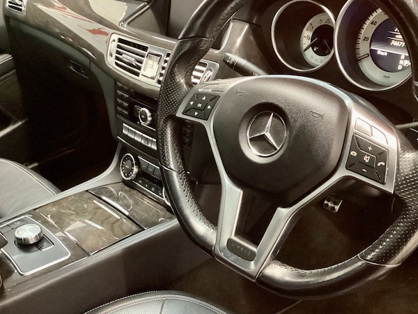 Used Mercedes-Benz CLS 2011 for sale - 70122523: Photo 9
