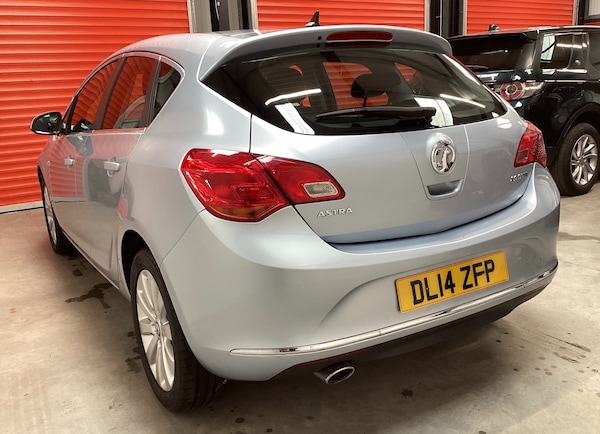 Used Vauxhall Astra 2014 for sale - 71895240: Photo 3