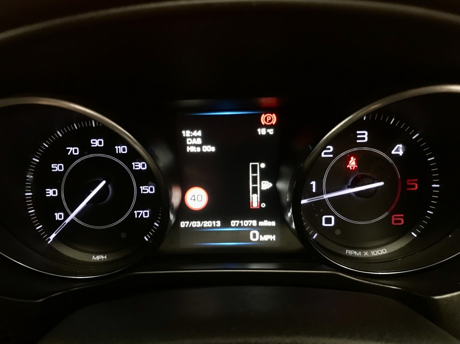 Used Jaguar XE 2015 for sale - 76461912: Photo 9