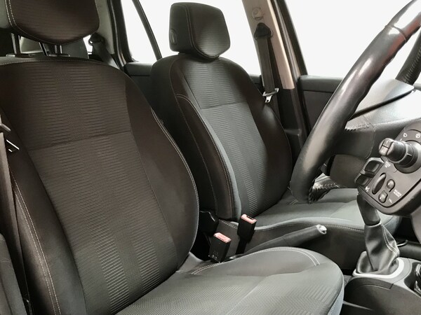 Used Renault Clio 2011 for sale - 76047680: Photo 6