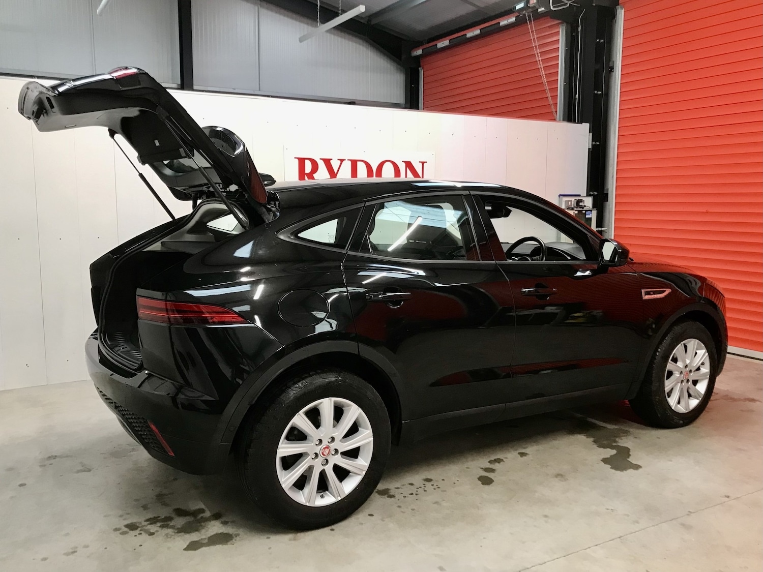 Used Jaguar E-Pace 2018 for sale - 76778338: Photo 4