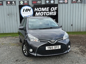 Used Toyota Yaris 2015 for sale - 79449222: Photo