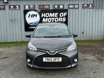 Used Toyota Yaris 2015 for sale - 79449222: Photo