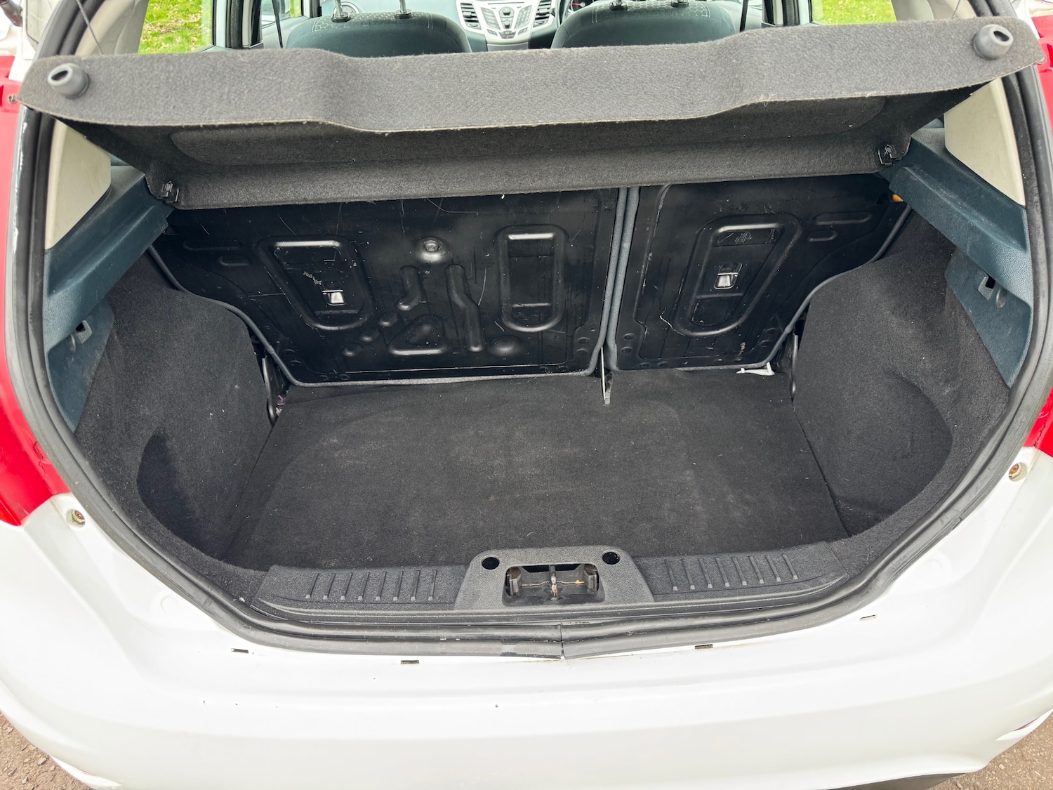 Used Ford Fiesta 2010 for sale - 77505636: Photo 10