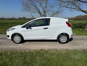 Used Ford Fiesta 2013 for sale - 78389168: Photo