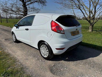 Used Ford Fiesta 2013 for sale - 78389168: Photo
