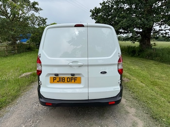 Used Ford Transit Courier 2018 for sale - 78903904: Photo