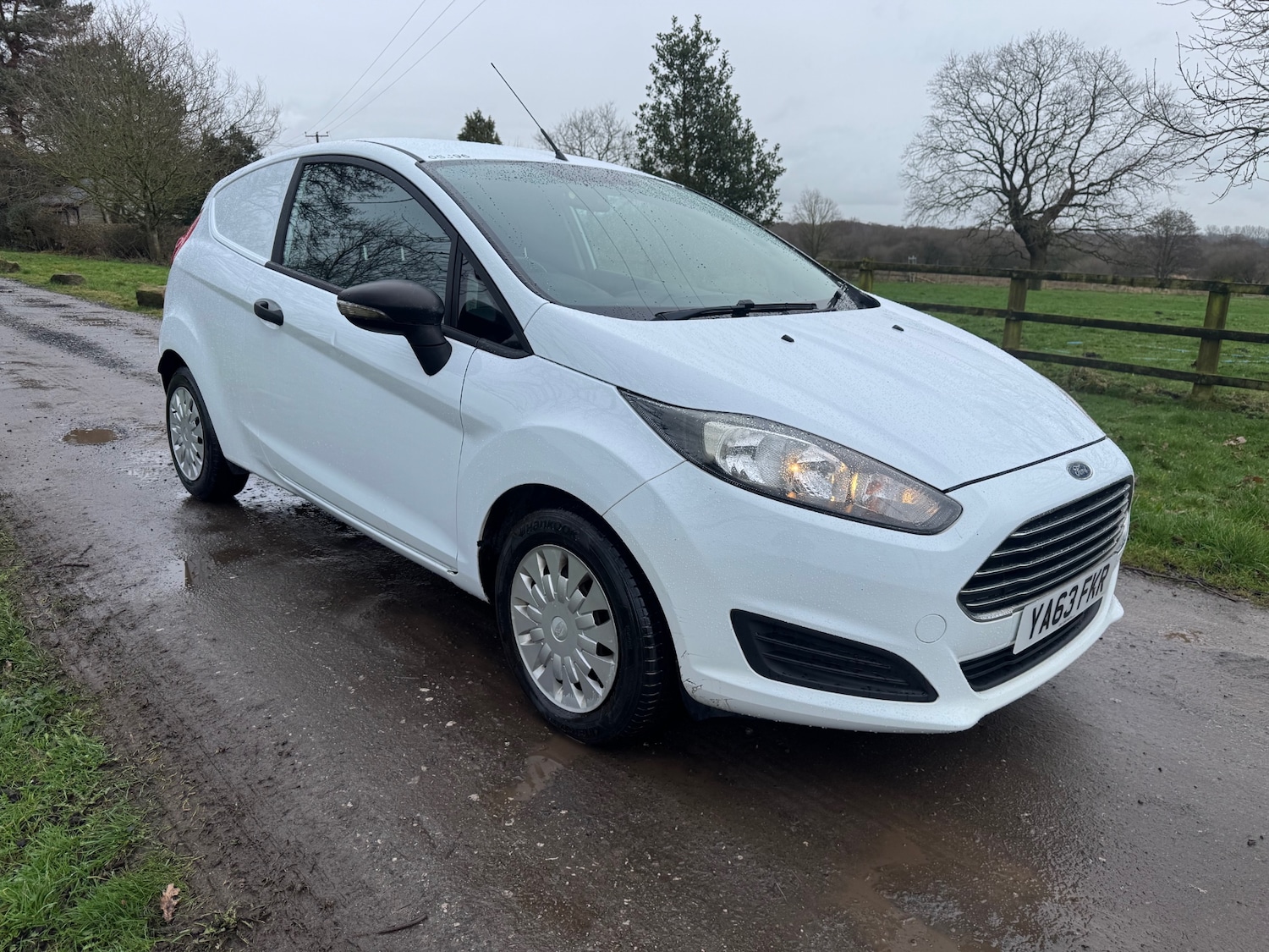 Used Ford Fiesta 2014 for sale - 77690708: Photo 3