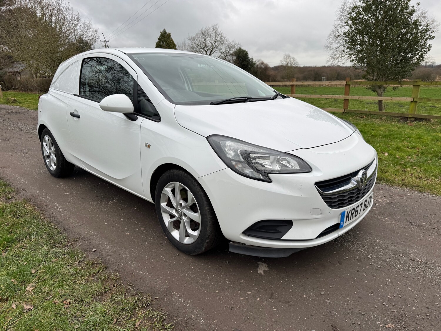 Used Vauxhall Corsa 2017 for sale - 77506019: Photo 3