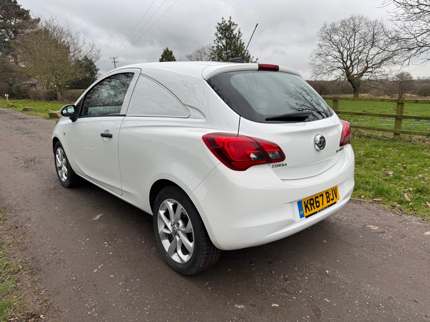 Used Vauxhall Corsa 2017 for sale - 77506019: Photo 6