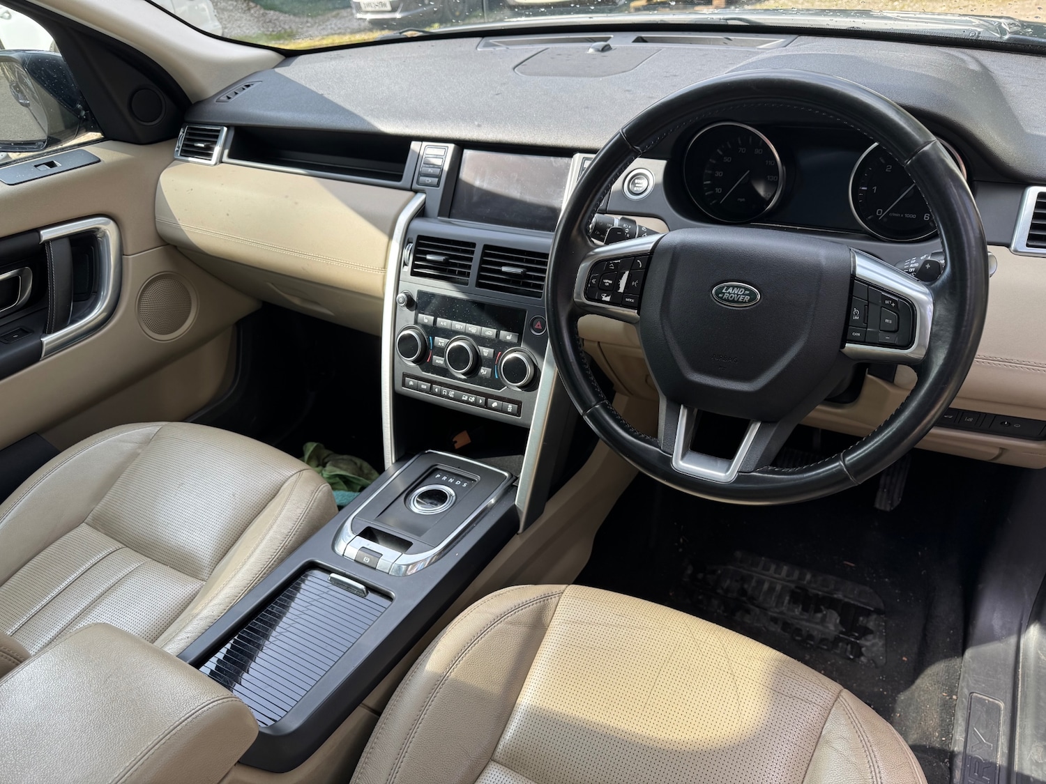 Used Land Rover Discovery Sport 2015 for sale - 78109662: Photo 4