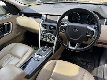 Used Land Rover Discovery Sport 2015 for sale - 78109662: Photo