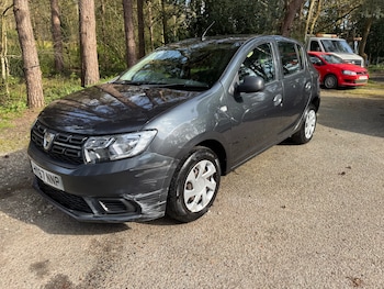 Used Dacia Sandero 2017 for sale - 78109681: Photo